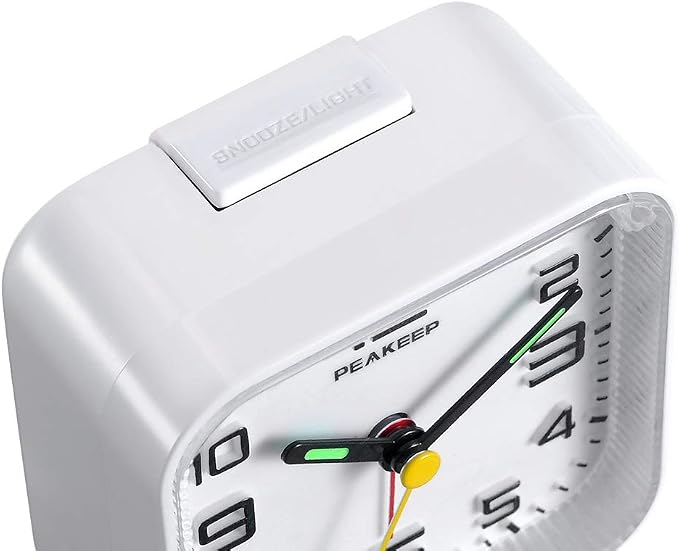 Peakeep 3D Numbers No Tick-Tock Analog Alarm Clock - Image 3