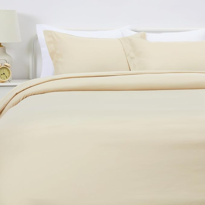 Amazon Basics Lightweight Microfiber 3-Piece Duvet Cover Set by AmazonBasics