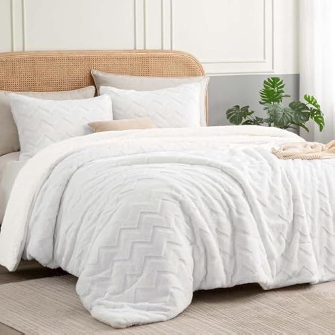 BEDELITE Fluffy Full Size Comforter Set - Image 2