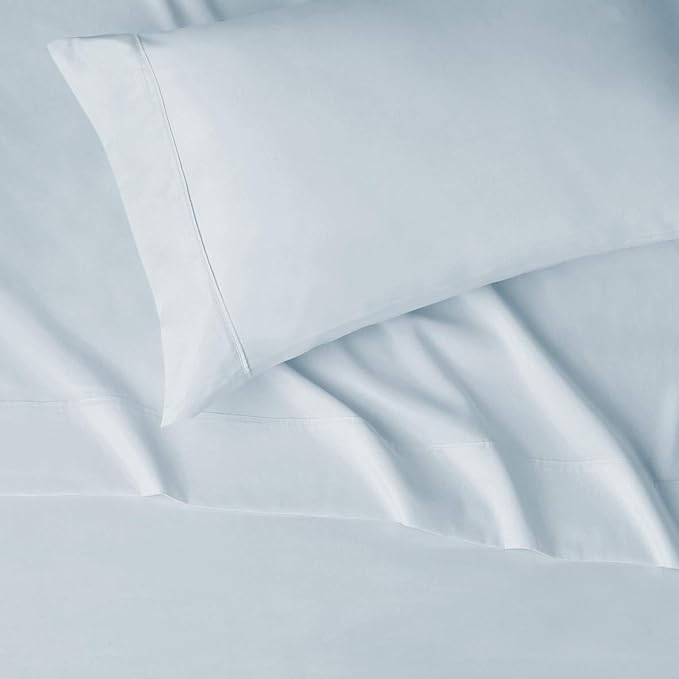 Amazon Basics Lightweight Super Soft Breathable Easy Care Microfiber 3-Piece - Image 3