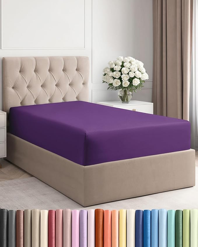 Twin XL Fitted Bed Sheet by CGKUnlimited