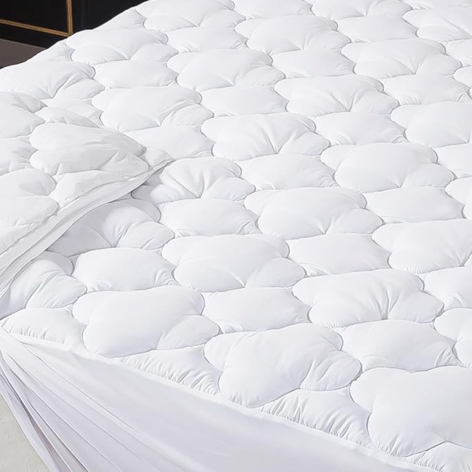 WhatsBedding Twin Mattress Pad, Fitted Twin Mattress Protector Soft by WhatsBedding