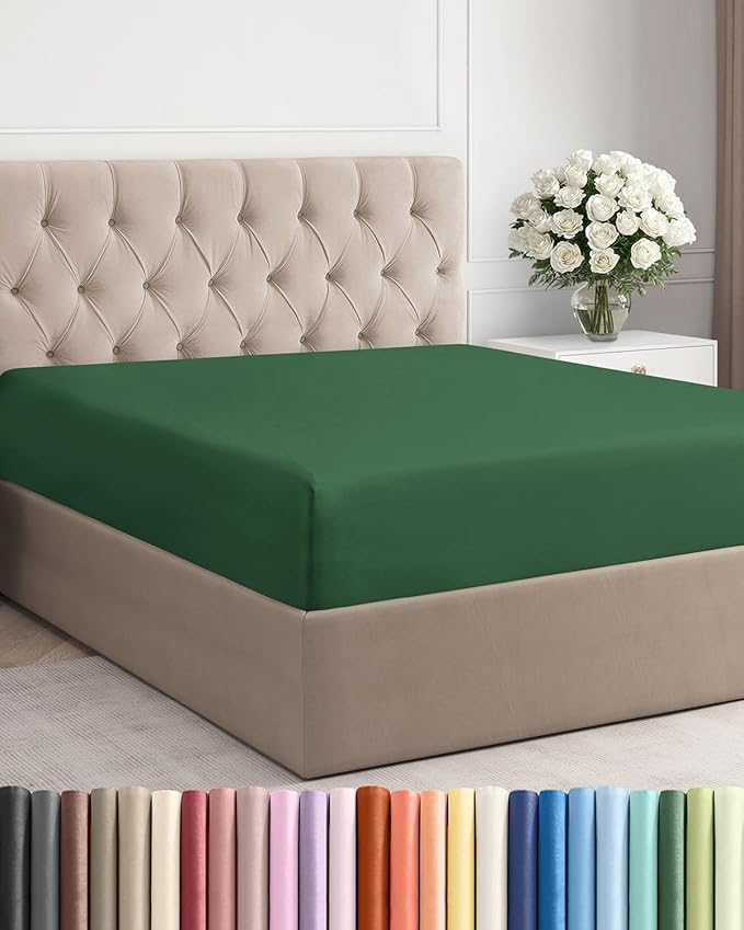 King Fitted Bed Sheet by CGKUnlimited