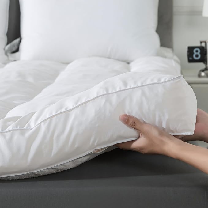 WhatsBedding 5 inch Memory Foam Mattress Topper King Size by WhatsBedding