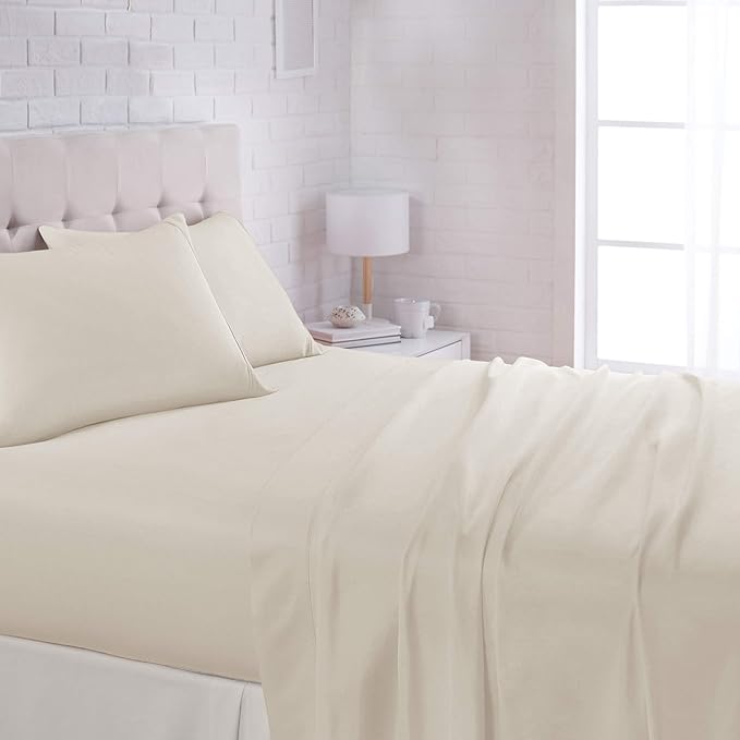 Amazon Basics Lightweight Super Soft Breathable Brushed Microfiber 4 Piece Bed by AmazonBasics