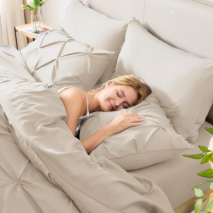 HIMEET Pintuck Bed in a Bag, 5 Pieces Twin Comforter Set Beige, Pinch Pleat Bed - Image 7