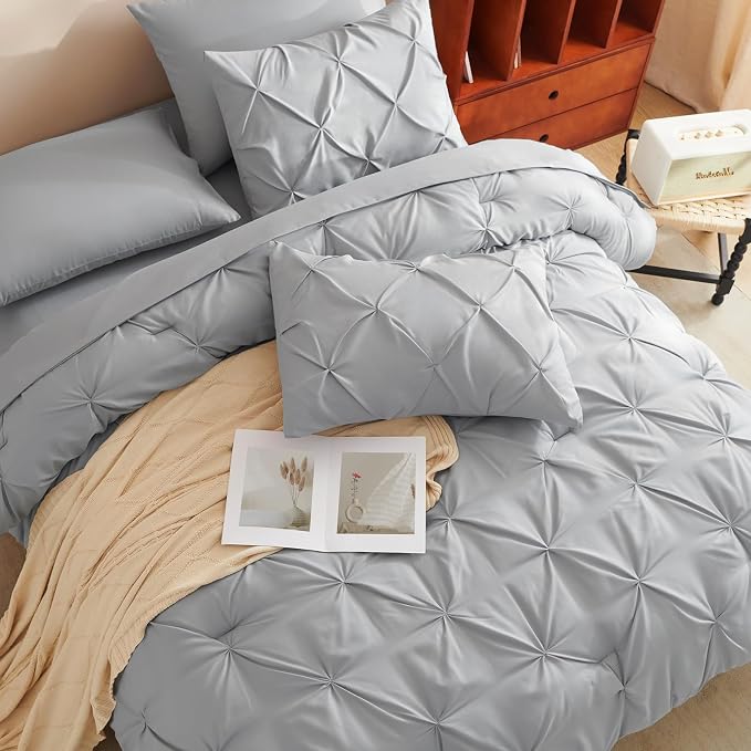HIMEET Pintuck Bed in a Bag, 7 Pieces Queen Size Comforter Set Light Grey - Image 4