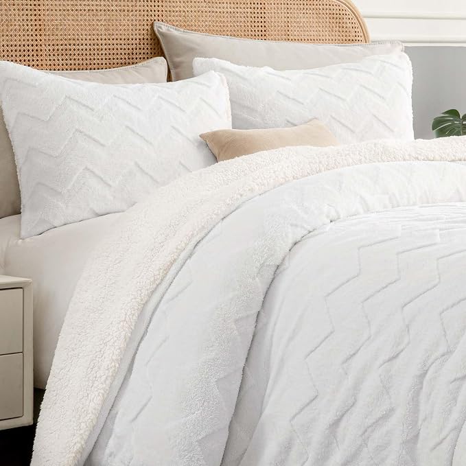 BEDELITE Fluffy Queen Comforter Set by BEDELITE