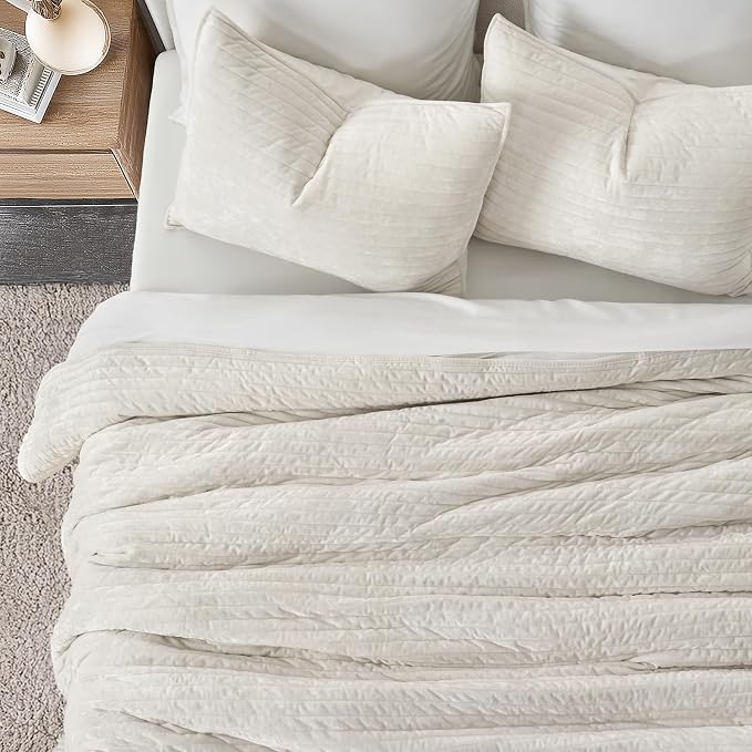 EVERGRACE Velvet Quilt Set Queen Size, Luxurious Soft Striped Channel Bedding - Image 3