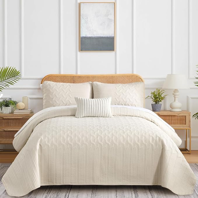 Yiran Beige Quilt Set King Size Lightweight Bedspread Ultrasonic Wave Pattern - Image 2