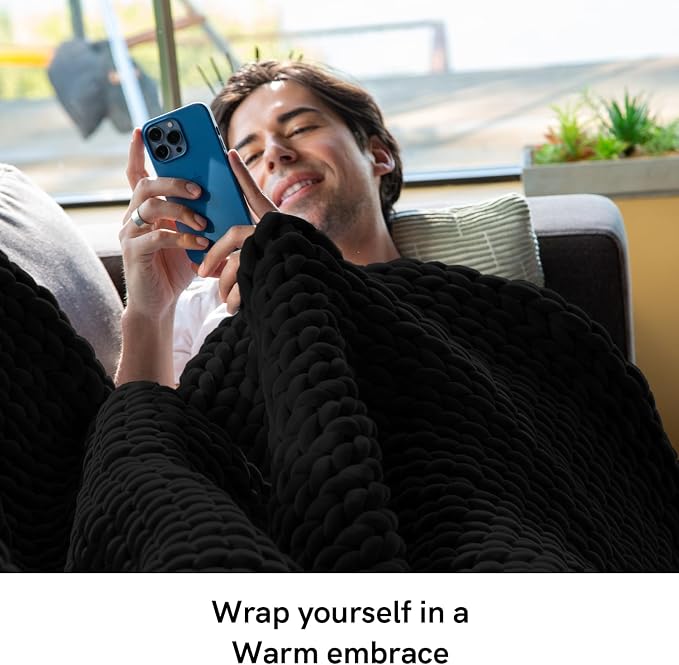YnM Velvet Weighted Blanket, Handmade Chunky Knitted Design, Soft and Cozy - Image 3