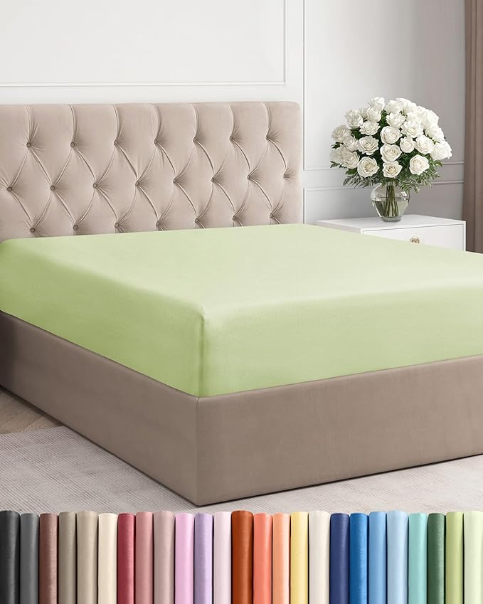 King Fitted Bed Sheet by CGKUnlimited