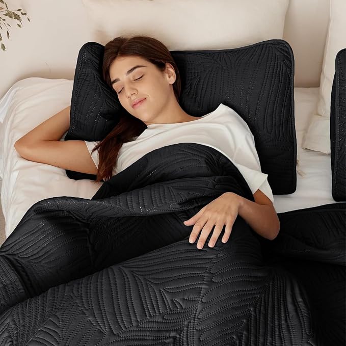 Exclusivo Mezcla King Size Quilt Bedding Set, Lightweight Black Quilts King Size - Image 4