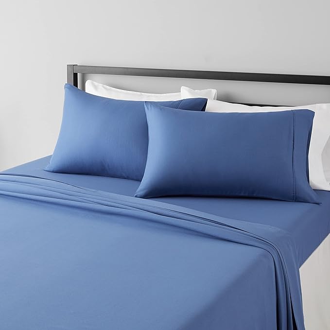 Amazon Basics Lightweight Super Soft Easy Care Microfiber 4-Piece Bed Sheet Set by AmazonBasics