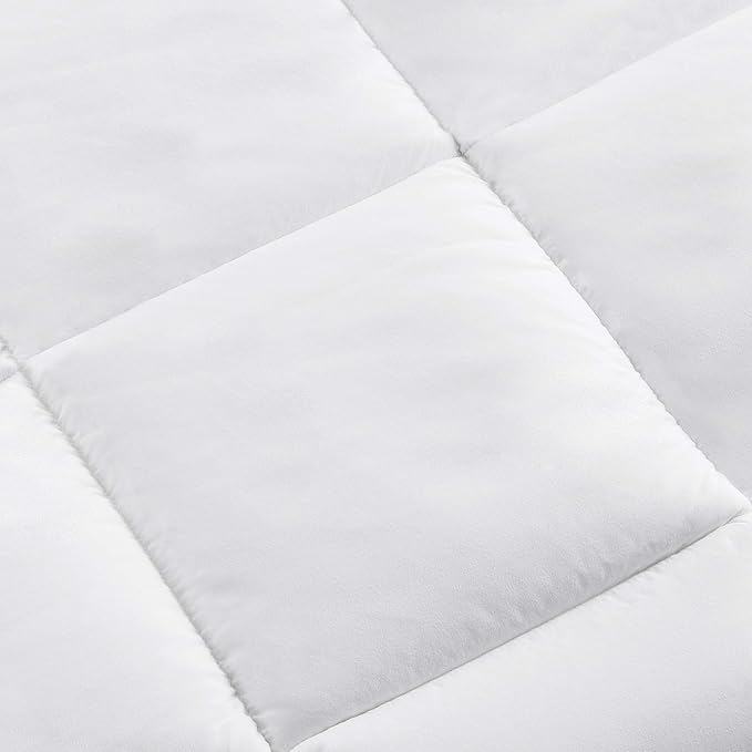 Amazon Basics White Down Alternative Comforter and Duvet Insert - Image 4