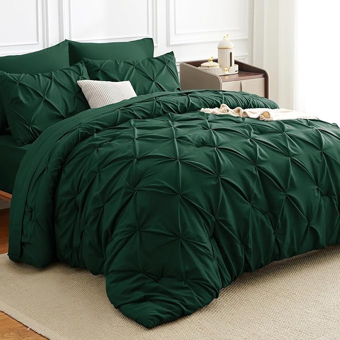 HIMEET Pintuck Bed in a Bag, 7 Pieces Queen Size Comforter Set Emerald Green by Unknown