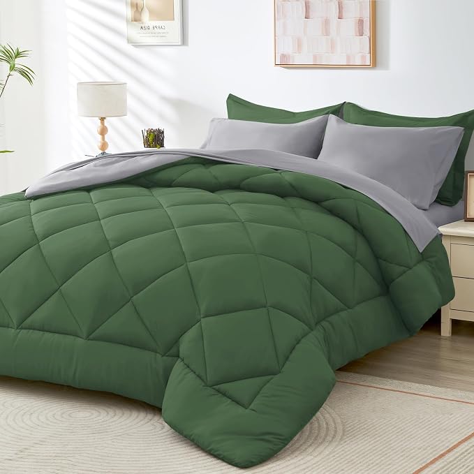 HEVUMYI Queen Comforter Set by HEVUMYI