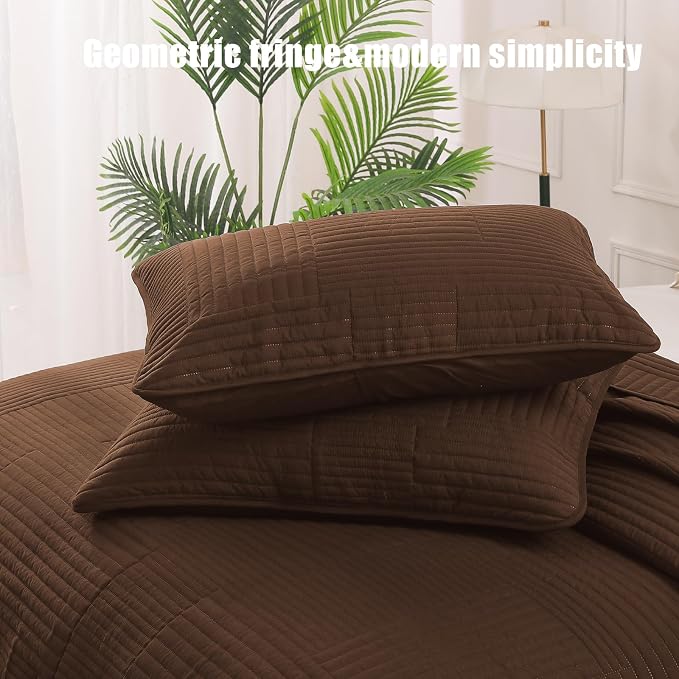 Whale Flotilla Ultra Soft Queen Quilt Bedding Set, Lightweight Microfiber Brown - Image 6