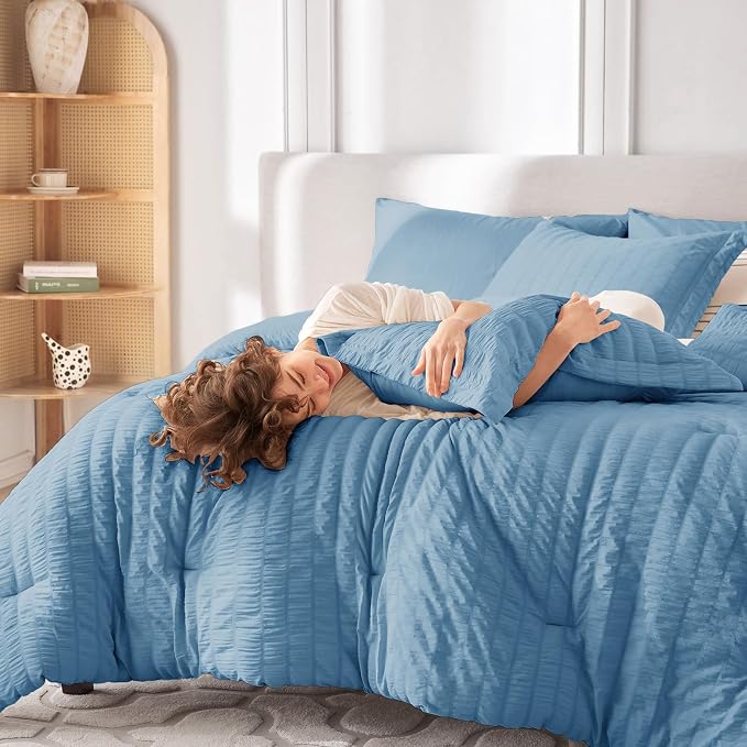 MUXHOMO 7 Pieces Queen Comforter Set, Seersucker Bed in a Bag Queen Size - Image 7