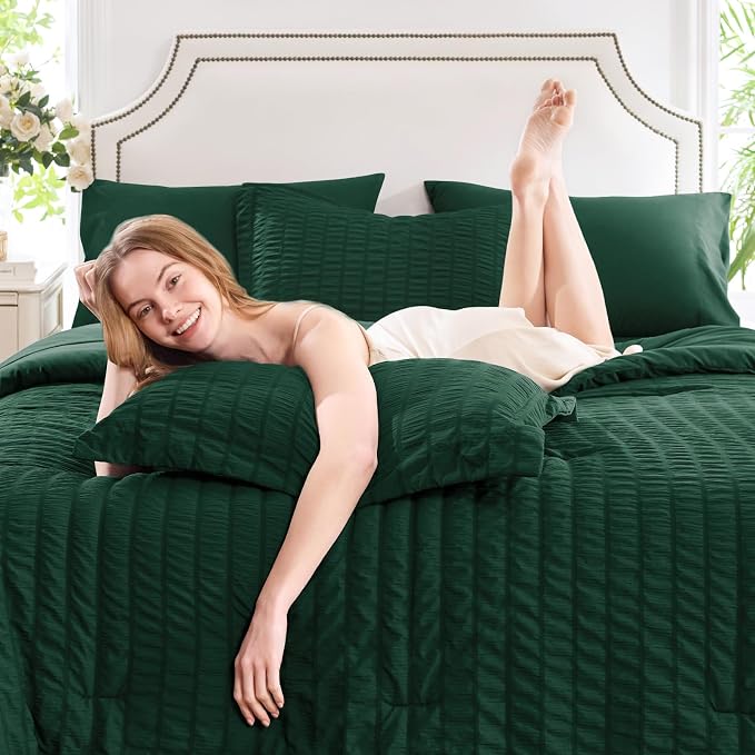 CozyLux Queen Comforter Set Emerald Green Seersucker 7 Pieces Bed in a Bag - Image 3