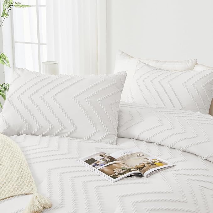 Andency White Comforter Full Size, Boho Soft Fluffy Warm Lightweight Bedding - Image 4