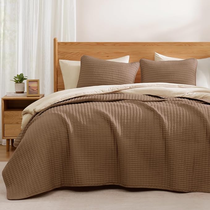 WRENSONGE King Size Quilt-3 Pieces Lightweight Bedspreads Brown King Quilt by WRENSONGE