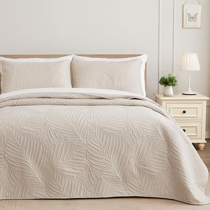 Exclusivo Mezcla Queen Quilt Bedding Set, Lightweight Brich Beige Quilts Queen by ExclusivoMezcla