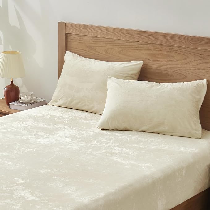 BEDELITE Velvet Fitted Sheet and Pillowcases Set, Luxury Soft Fuzzy Bottom Sheet by BEDELITE