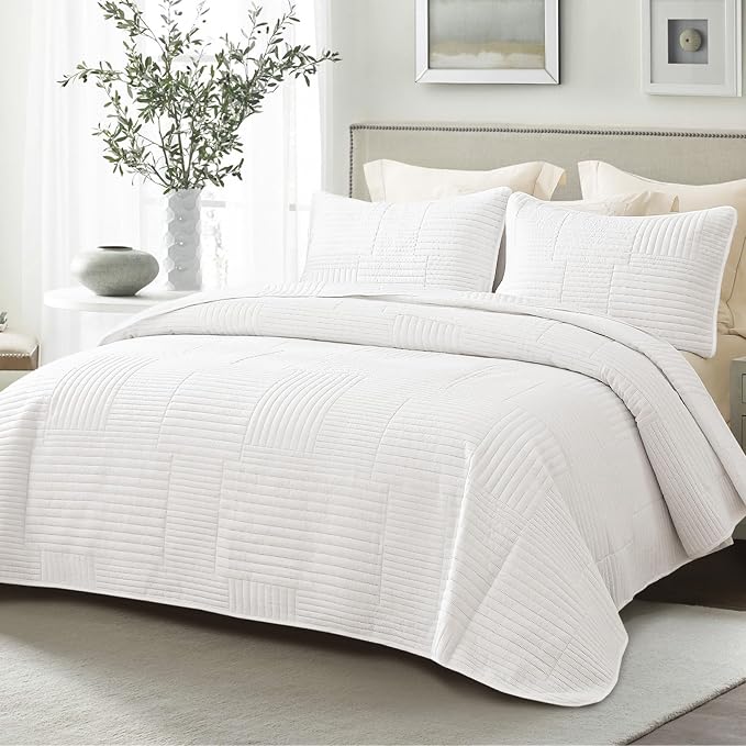 Whale Flotilla Ultra Soft King Quilt Bedding Set, Lightweight Microfiber White by WHALEFLOTILLA