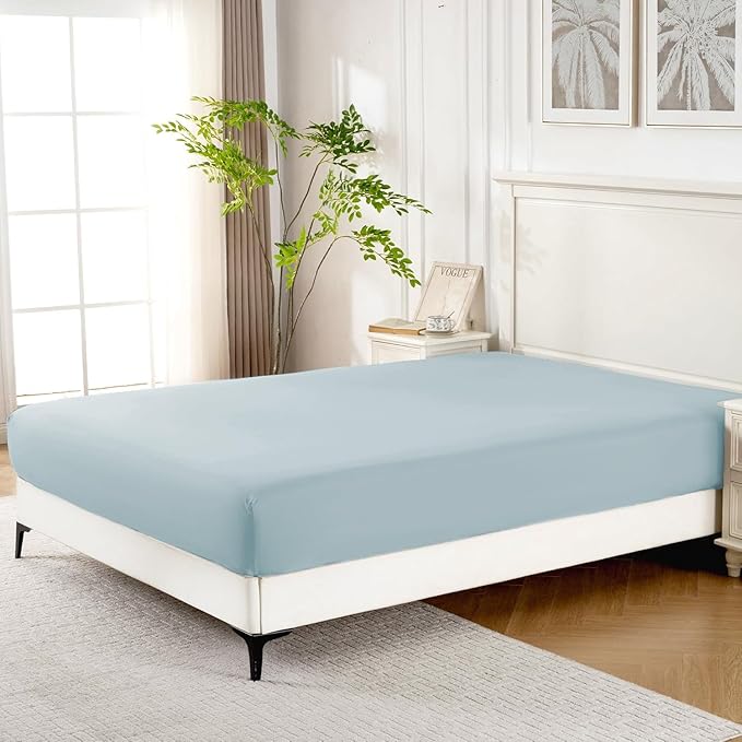 ROSE&RISY Light Blue King Fitted Sheet, Soft and Breathable - Image 2