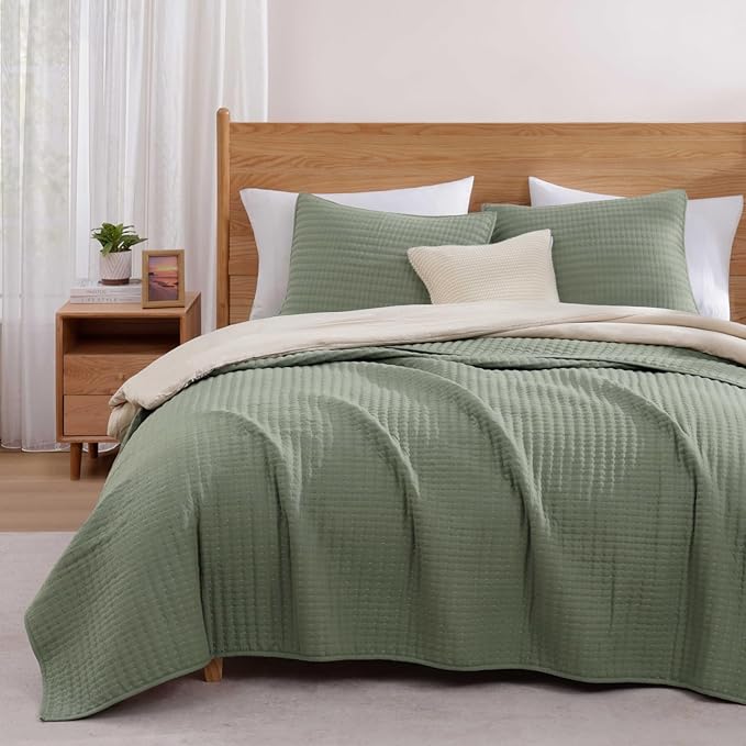 WRENSONGE Twin Size Quilt-3 Pieces Lightweight Bedspreads Sage Green Twin Quilt by WRENSONGE