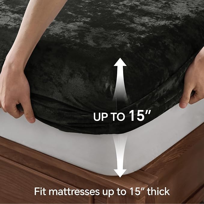 BEDELITE Velvet Fitted Sheet and Pillowcase Set, Luxury Soft Fuzzy Bottom Sheet - Image 5