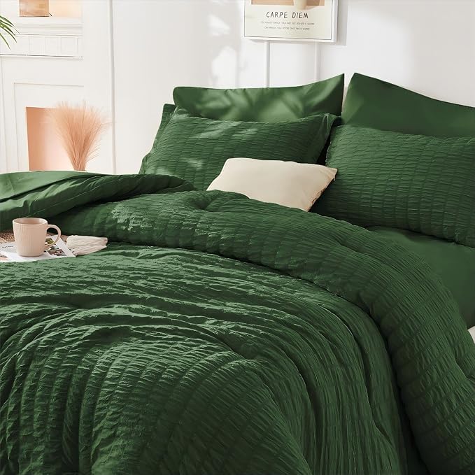 HYMOKEGE Dark Green Duvet Cover Queen Size, Ultra Soft 3-Piece Seersucker Duvet - Image 4