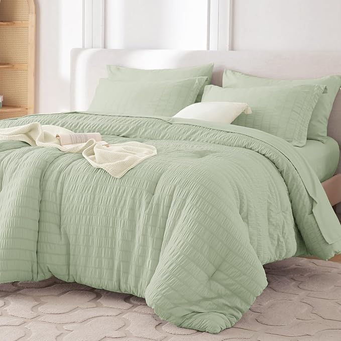 MUXHOMO 7 Pieces Queen Comforter Set, Seersucker Bed in a Bag Queen Size by MUXHOMO