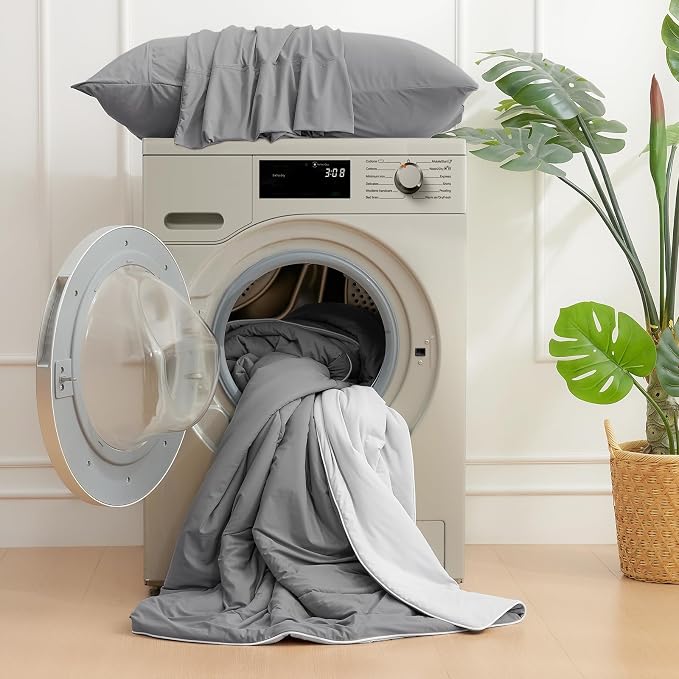 Cozy Bliss Cooling Comforter King Size, Cooling Blankets - Image 9