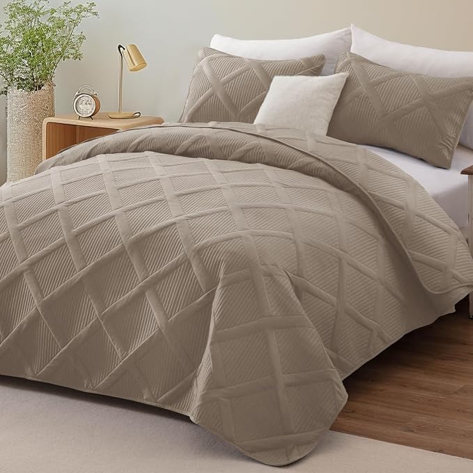 Exclusivo Mezcla Full Queen Size Quilt Set - Image 2