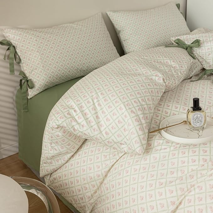 mixinni Red Floral Duvet Cover Set Queen Size by mixinni