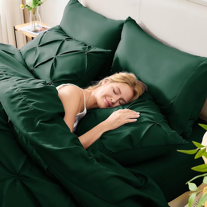 HIMEET Pintuck Bed in a Bag, 7 Pieces Full Size Comforter Set Emerald Green - Image 7