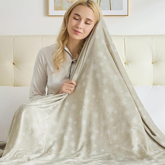 OIGAE Cooling Blanket for Hot Sleepers by OIGAE