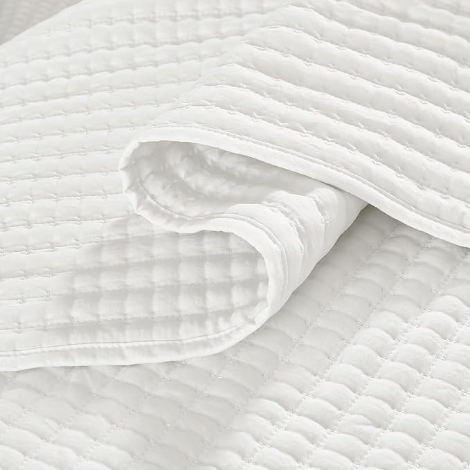 WRENSONGE White King Size Quilt Bedding Sets-3 Pieces Lightweight Bedspreads - Image 4