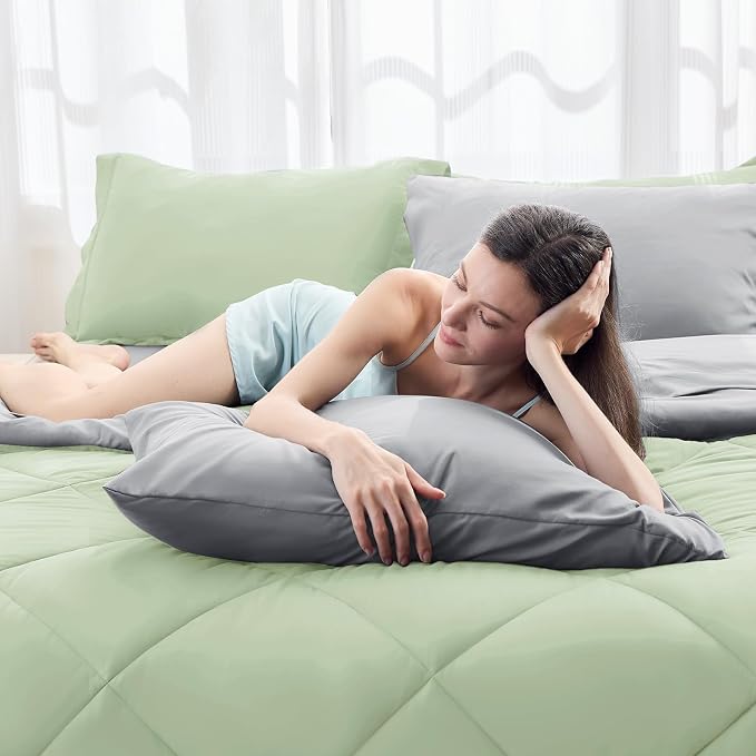 HEVUMYI King Comforter Set - Image 6