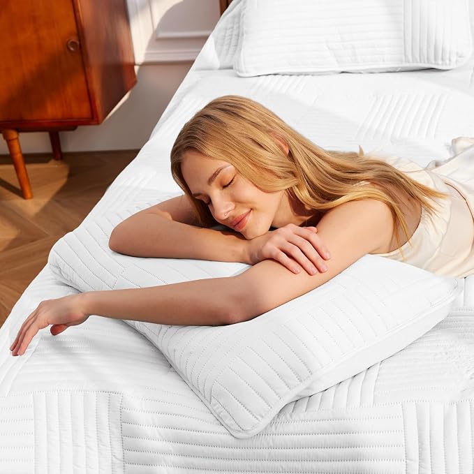 Whale Flotilla Ultra Soft King Quilt Bedding Set, Lightweight Microfiber White - Image 4