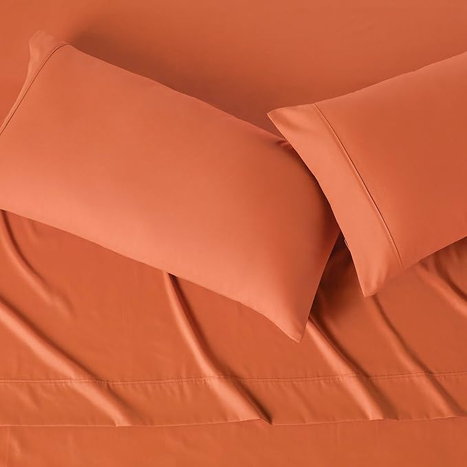 Amazon Basics Lightweight Microfiber 4-Piece Bed Sheet Set - Image 3