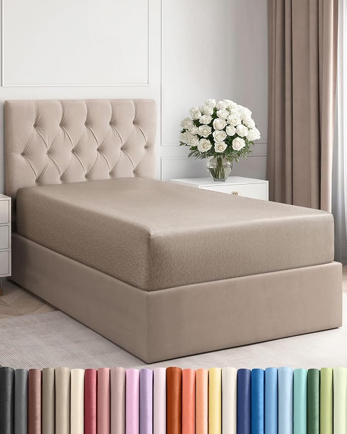 Twin XL Fitted Bed Sheet by CGKUnlimited