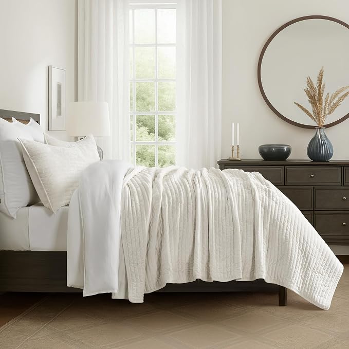EVERGRACE Velvet Quilt Set California King 118'' x 106'', Luxurious Soft - Image 3