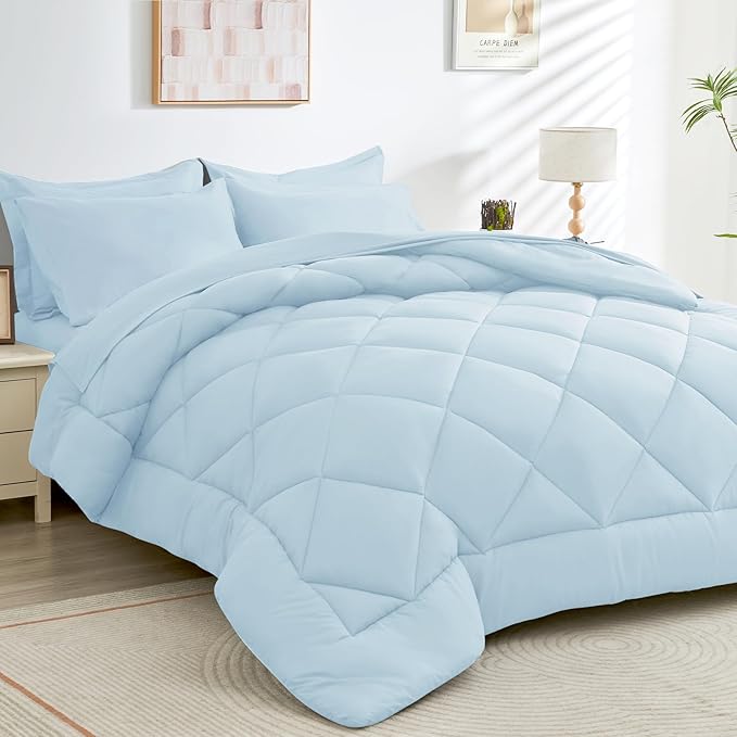 HEVUMYI Queen Comforter Set by HEVUMYI