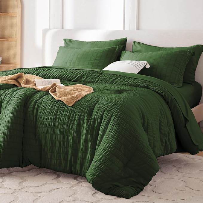 MUXHOMO 7 Pieces King Comforter Set, Seersucker Bed in a Bag King Size by MUXHOMO