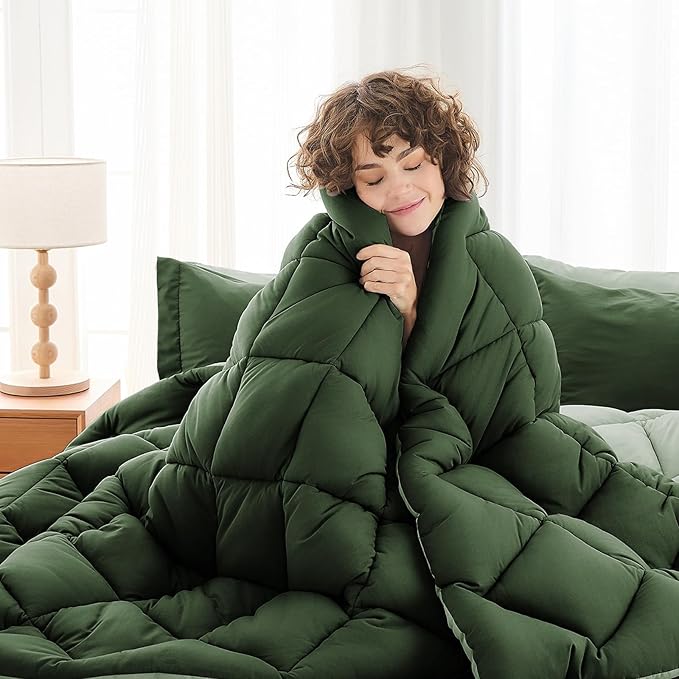MUXHOMO 7 Pieces Oversized Queen Comforter Set, Reversible Bed in a Bag - Image 2