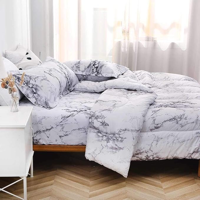 Nanko Comforter Set King Size - Image 3