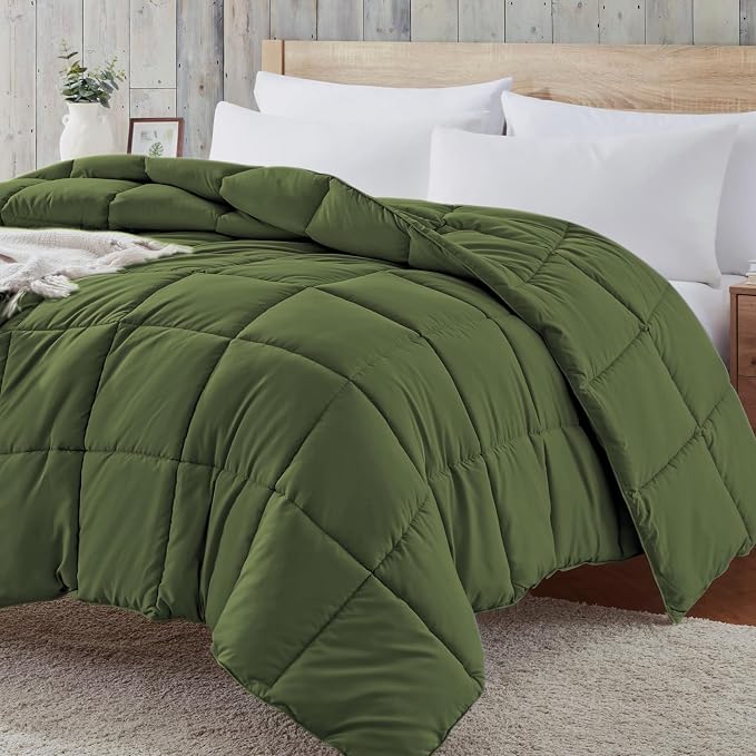 Homelike Moment Comforter King Size by HomelikeMoment